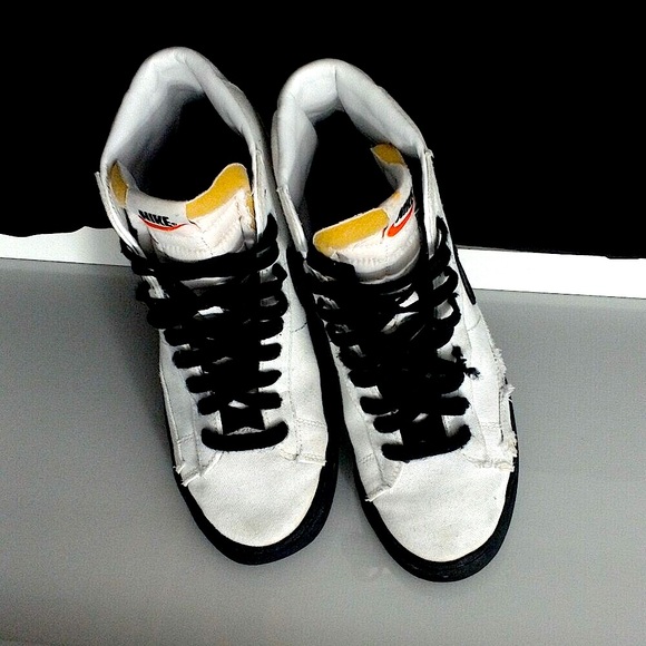 NIKE Blazer blk & wht raw canvas hi tops Mens 7 Narrow or Womens 8.5 - Picture 8 of 14